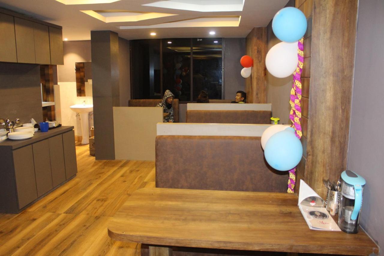 Hotel Oak Namchi Экстерьер фото