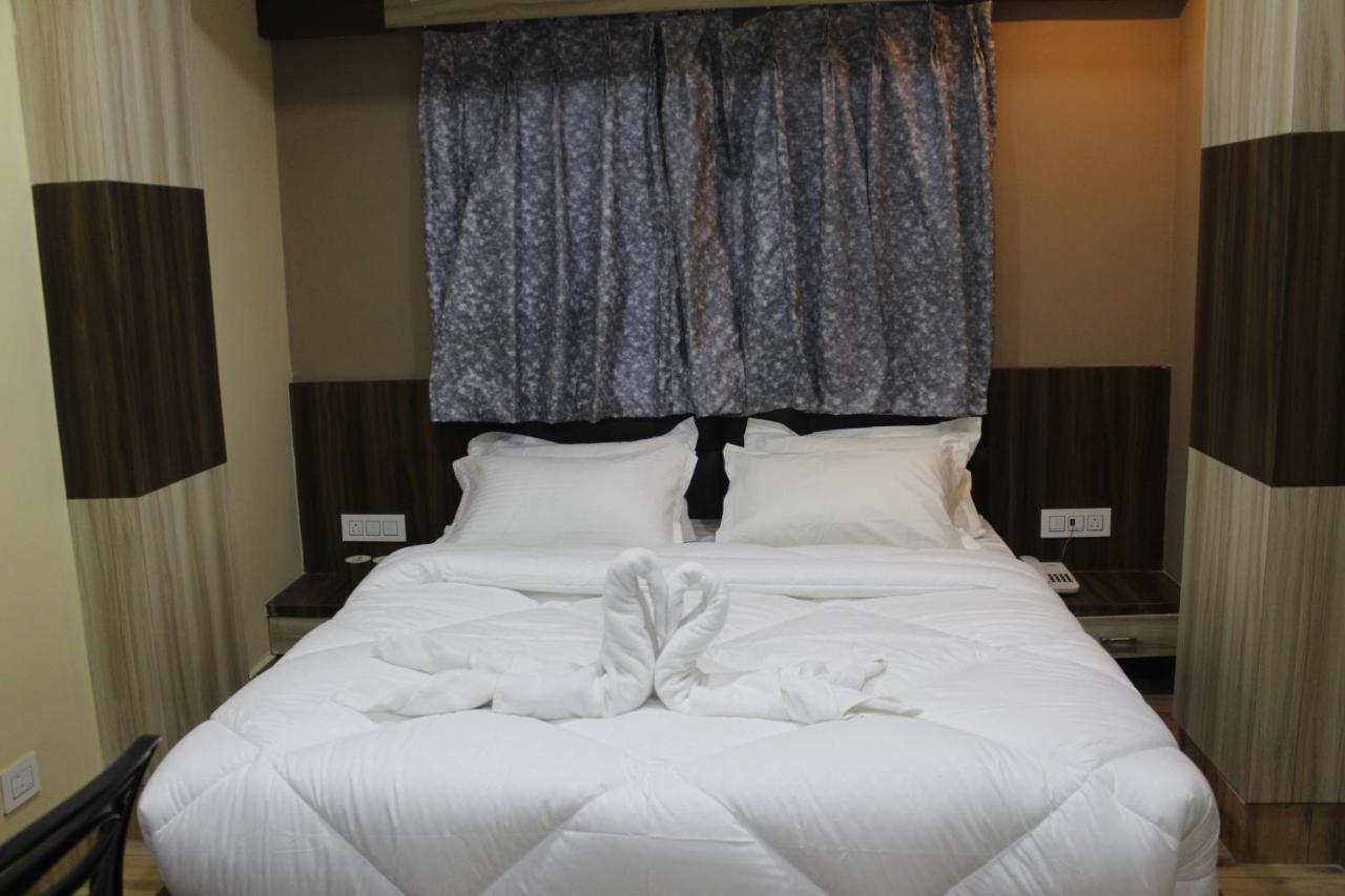 Hotel Oak Namchi Экстерьер фото